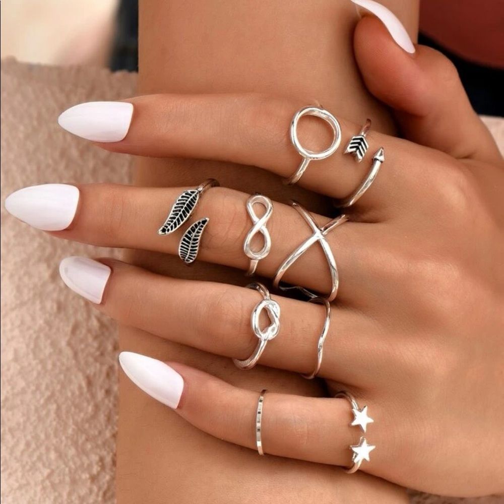 ❗️3/$30❗️Silver 9pc Leaf & Star Ring Set - Picture 1 of 2